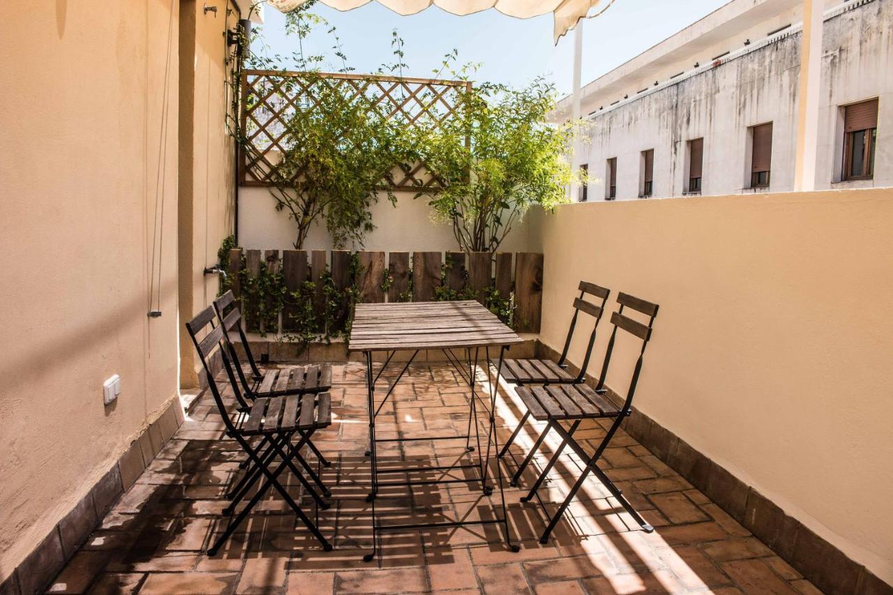 Black Swan The Penthouse * Siviglia